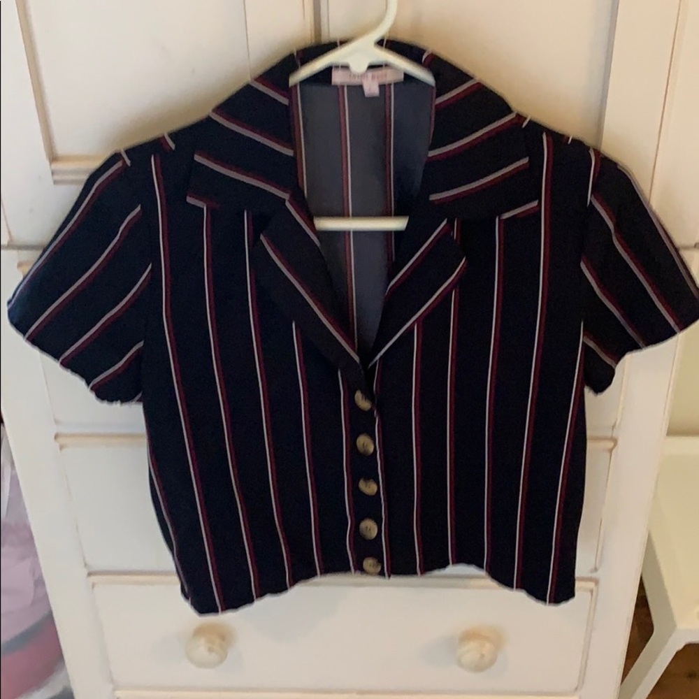 Cropped button up collar shirt